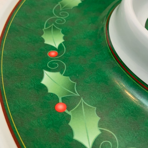 Vintage Acrylic Plastic Christmas Tree Chip and Dip Dish. Vintage Christmas - Picture 4 of 8